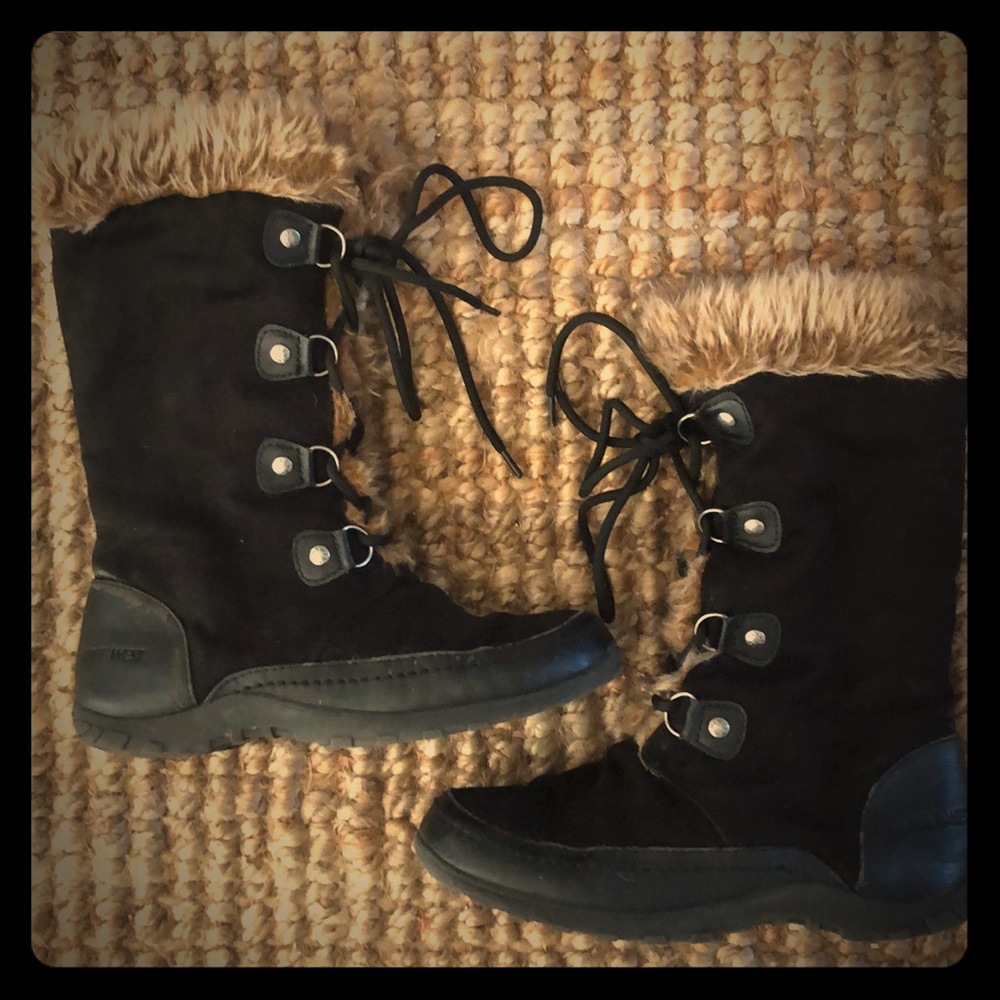 Black Winter boots